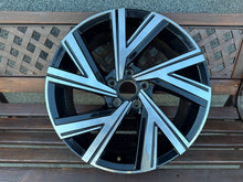 Load image into Gallery viewer, 1x Alufelge 18 Zoll 7.5" 5x112 51ET Glanz Schwarz 5H0601025M VW Golf Viii FEL9122463507ss