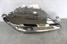 Laden Sie das Bild in den Galerie-Viewer, Frontscheinwerfer Skoda Superb III 3V1941016D LED Rechts Scheinwerfer Headlight