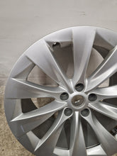 Laden Sie das Bild in den Galerie-Viewer, 1x Alufelge 20 Zoll 10.0" 5x120 35ET 1027225-00-A Tesla Model X Rim Wheel FEL3012476872mm