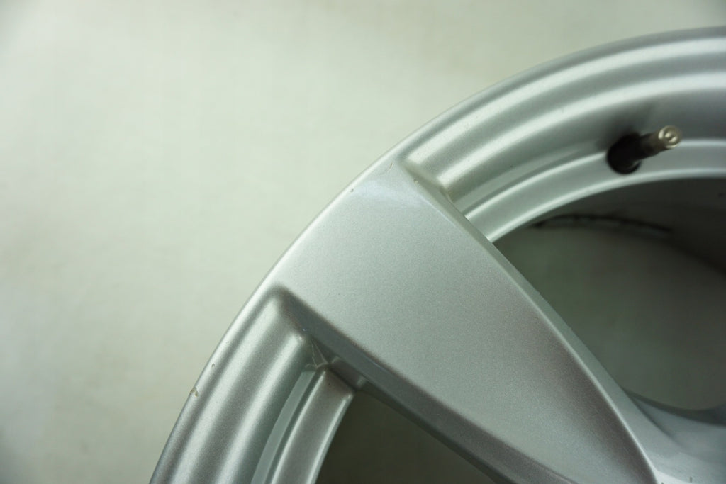 1x Alufelge 17 Zoll 6.5" 5x120 47ET Glanz Silber 6795561 BMW 1 E81 E87 Rim Wheel FEL6053801684yx