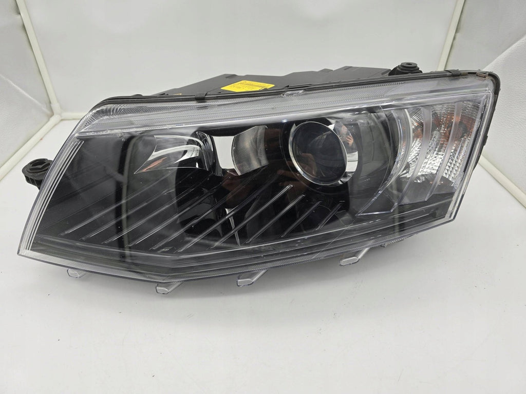 Frontscheinwerfer Skoda Octavia I 5E1941015B 3342334400 Links Headlight SCH1703320679kz