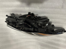 Laden Sie das Bild in den Galerie-Viewer, Frontscheinwerfer Toyota Highlander 10000-8A06K Rechts Scheinwerfer Headlight SCH9373129362zy