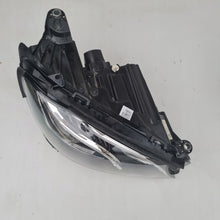 Laden Sie das Bild in den Galerie-Viewer, Frontscheinwerfer Mercedes-Benz A2139068808 LED Rechts Scheinwerfer Headlight