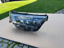 Laden Sie das Bild in den Galerie-Viewer, Frontscheinwerfer Toyota Rav V 4 Rechts Scheinwerfer Headlight