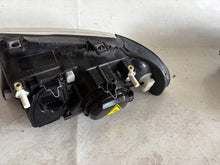 Load image into Gallery viewer, Frontscheinwerfer Audi A4 B5 8D0941029AN Xenon Ein Stück (Rechts oder Links)