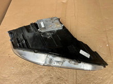 Laden Sie das Bild in den Galerie-Viewer, Frontscheinwerfer Tesla Model S 105357400C FALSE Scheinwerfer Headlight SCH3810088670yd