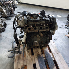 Laden Sie das Bild in den Galerie-Viewer, Motor VW Passat BPY 2.0 FSI 200PS 147kW Benzin Engine Unkomplett
