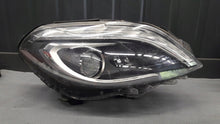 Load image into Gallery viewer, Frontscheinwerfer Mercedes-Benz W246 A2468200861 Xenon Rechts Headlight