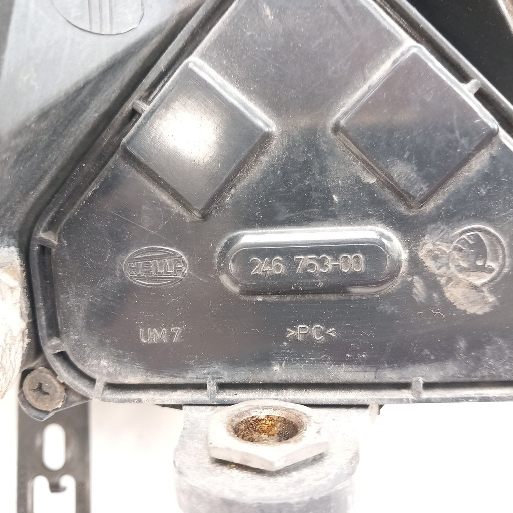 Frontscheinwerfer Skoda Superb Links Scheinwerfer Headlight SCH6586273278an