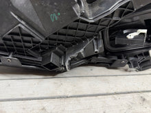 Laden Sie das Bild in den Galerie-Viewer, Frontscheinwerfer Mercedes-Benz Gla A1569067000 Rechts Scheinwerfer Headlight SCH3033810494uh