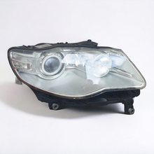 Load image into Gallery viewer, Frontscheinwerfer VW Touareg 7L6941040C 1ZS009452-08 Xenon Rechts Headlight