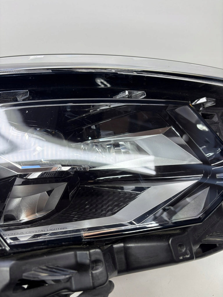 Frontscheinwerfer Skoda Kamiq 655941016C Rechts Scheinwerfer Headlight SCH5231613810mf