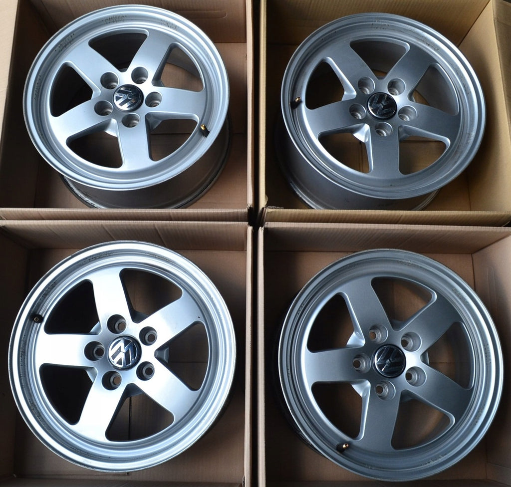 4x Alufelge 16 Zoll 7.0" 5x112 35ET Glanz Silber 8W0601025 Audi Rim Wheel