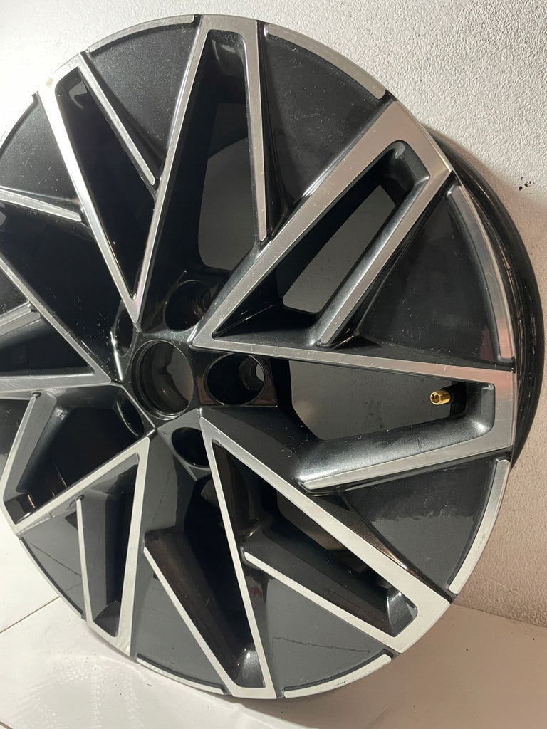 1x Alufelge 17 Zoll 7.0" 5x112 46ET Glanz Silber 5E3601025 Mg Octavia Iv FEL9563262481aj