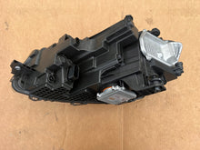 Laden Sie das Bild in den Galerie-Viewer, Frontscheinwerfer VW Caddy I 2K8941036L LED Rechts Scheinwerfer Headlight SCH2382516068yq