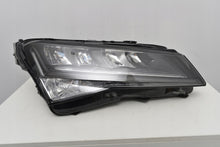 Laden Sie das Bild in den Galerie-Viewer, Frontscheinwerfer Skoda Superb III 3V1941016C LED Rechts Scheinwerfer Headlight