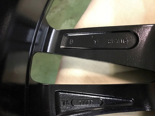 1x Alufelge 19 Zoll 7.0" 5x114.3 40ET Glanz Schwarz KE409-4C400 Nissan Xtrail