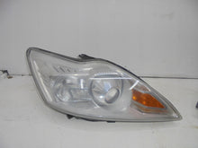 Laden Sie das Bild in den Galerie-Viewer, Frontscheinwerfer Ford Focus II 8M51-13D154-AF Xenon Rechts Headlight