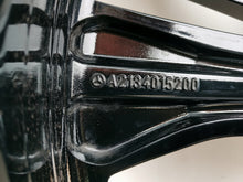 Laden Sie das Bild in den Galerie-Viewer, 1x Alufelge 18 Zoll 8.0&quot; 5x112 43ET A2134015200 Mercedes-Benz Rim Wheel