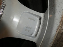 Laden Sie das Bild in den Galerie-Viewer, 1x Alufelge 17 Zoll 7.0" 5x120 55ET 7H0601025C VW T5 Rim Wheel FEL7034279362ib