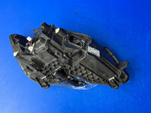 Laden Sie das Bild in den Galerie-Viewer, Frontscheinwerfer Skoda Superb II 3T1941017 Xenon Links Scheinwerfer Headlight