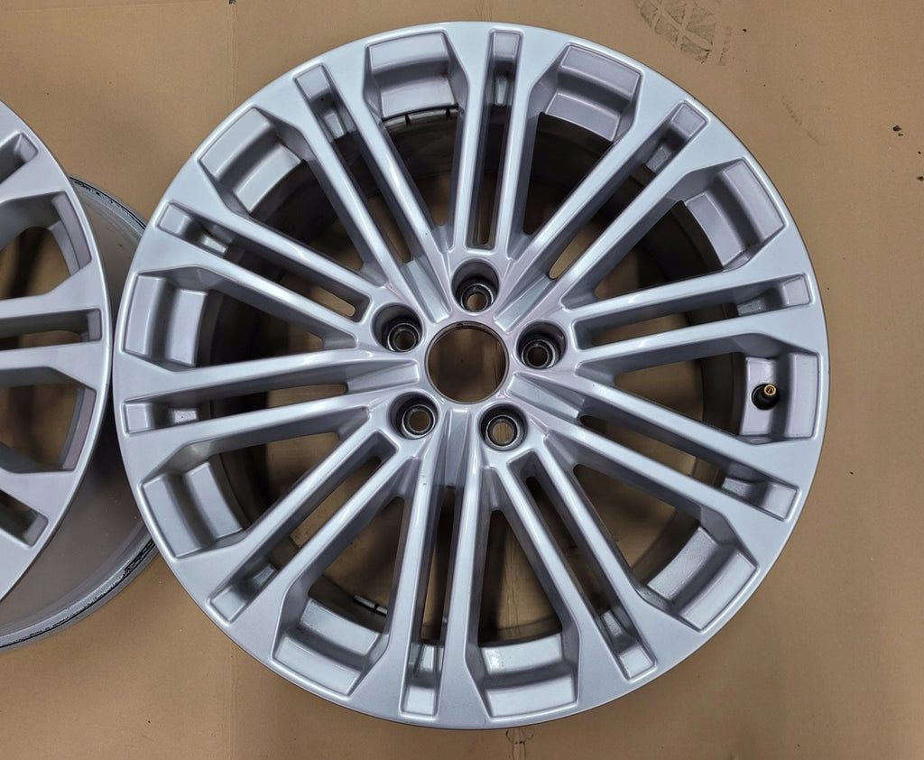 1x Alufelge 18 Zoll 8.0" 5x112 31ET Glanz Silber 8W0601025EE Audi A4 Rim Wheel FEL8589072667gw