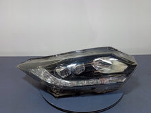 Laden Sie das Bild in den Galerie-Viewer, Frontscheinwerfer Honda Hr-V LED Rechts Scheinwerfer Headlight