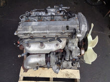 Laden Sie das Bild in den Galerie-Viewer, Motor Kia Sorento I D4CB 2.5 CRDI 140PS 198TKm 2005 Diesel Engine Komplett MOT5154476641zz