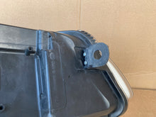 Laden Sie das Bild in den Galerie-Viewer, Frontscheinwerfer Audi A6 C6 4F0941029CP Xenon Links Scheinwerfer Headlight