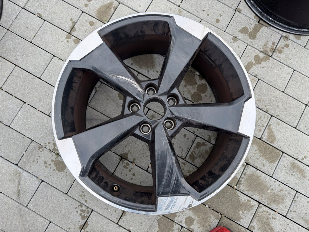 1x Alufelge 19 Zoll 8.0" 5x112 45ET 81A601025M Audi Q2 Rim Wheel FEL8656953536ji