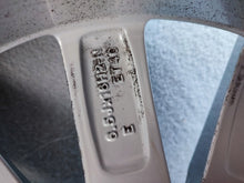 Laden Sie das Bild in den Galerie-Viewer, 1x Alufelge 16 Zoll 6.5" 5x100 40ET Glanz Silber 82A601025 Audi A1 Rim Wheel FEL3582312777ko