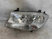 Laden Sie das Bild in den Galerie-Viewer, Frontscheinwerfer Mercedes-Benz Sprinter A9109060000 Links Headlight