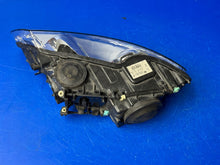Laden Sie das Bild in den Galerie-Viewer, Frontscheinwerfer VW Touareg 7L6941032 Xenon Rechts Scheinwerfer Headlight