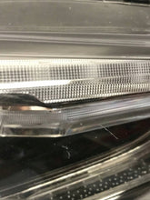 Laden Sie das Bild in den Galerie-Viewer, Frontscheinwerfer Mazda III GRF5-51030 LED Rechts Scheinwerfer Headlight SCH2149961107ir
