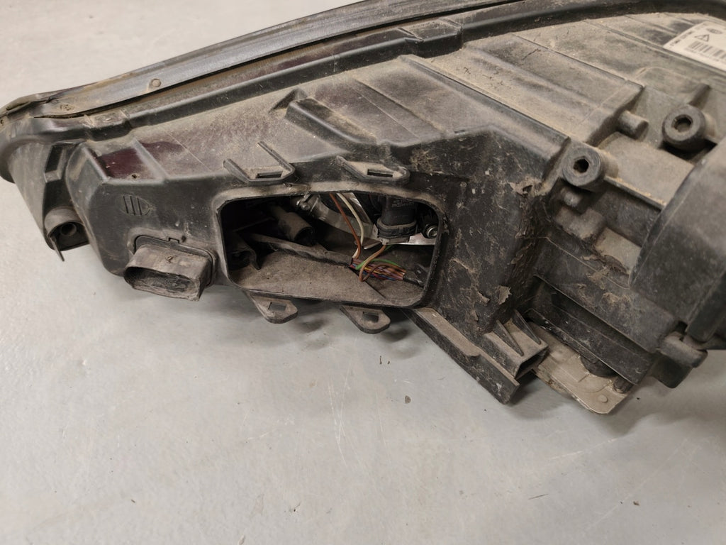Frontscheinwerfer Porsche Cayenne 7L5941032K 1ZS009275-02 Xenon Rechts Headlight SCH8070671623fw