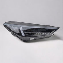 Laden Sie das Bild in den Galerie-Viewer, Frontscheinwerfer Hyundai Tucson 92102D7700 D792121C20 LED Rechts Headlight