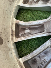 Load image into Gallery viewer, 1x Alufelge 16 Zoll 6.5&quot; 4x100 4722R 4067R Renault Rim Wheel