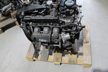 Laden Sie das Bild in den Galerie-Viewer, Motor Citroën Opel Peugeot I 10TMA6 1.2 THP 2022 Benzin Engine Komplett MOT3309528138wc