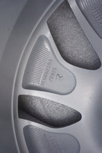 Load image into Gallery viewer, 1x Alufelge 16 Zoll 6.5" 4x100 44ET Glanz Silber 403007678 Renault Twingo Clio 1 FEL8308735417gr