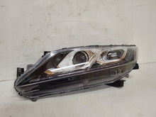 Laden Sie das Bild in den Galerie-Viewer, Frontscheinwerfer Mitsubishi Eclipse Cross I Links Scheinwerfer Headlight