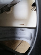 Laden Sie das Bild in den Galerie-Viewer, 1x Alufelge 17 Zoll 7.5&quot; 5x108 55ET EM20-1007-CIA Ford Mondeo Rim Wheel