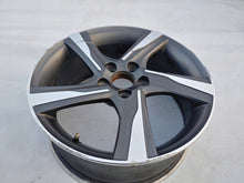Laden Sie das Bild in den Galerie-Viewer, 1x Alufelge 17 Zoll 7.0&quot; 5x108 50ET Matt Graphit 31347131 Volvo V40 Rim Wheel