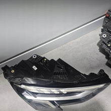 Laden Sie das Bild in den Galerie-Viewer, Frontscheinwerfer Audi A3 8Y941033 8Y941034 Laser Ein Satz Headlight SCH8337140897qi