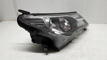Laden Sie das Bild in den Galerie-Viewer, Frontscheinwerfer Toyota 4 LED Rechts Scheinwerfer Headlight