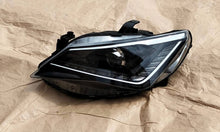 Laden Sie das Bild in den Galerie-Viewer, Frontscheinwerfer Seat Ibiza I 6J1941007N Xenon Links Scheinwerfer Headlight SCH5498202463ub