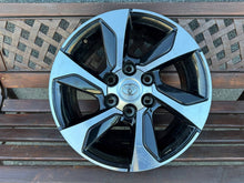 Load image into Gallery viewer, 1x Alufelge 17 Zoll 6x139.7 PW4570K000 Toyota Land Cruiser Rim Wheel FEL3728543333fk