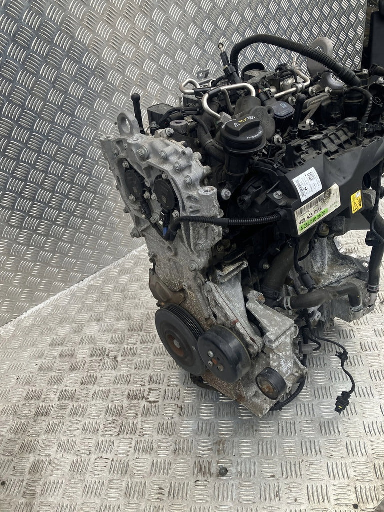Motor Mercedes-Benz W177 282914 1.3 CGI 2018 Benzin Engine Komplett