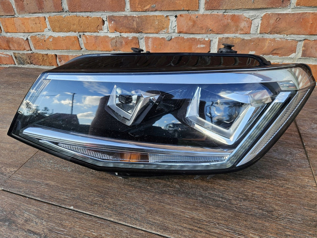 Frontscheinwerfer VW Caddy IV 2K1941031A Xenon Ein Stück (Rechts oder Links) SCH9739793193wi