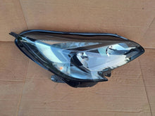 Laden Sie das Bild in den Galerie-Viewer, Frontscheinwerfer Opel Corsa E 13381344 1EF01183006644708877 Rechts Headlight SCH7359293980sp