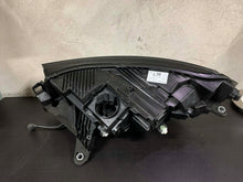 Laden Sie das Bild in den Galerie-Viewer, Frontscheinwerfer Skoda Enyaq 5LB941016A Rechts Scheinwerfer Headlight SCH5937117520fj